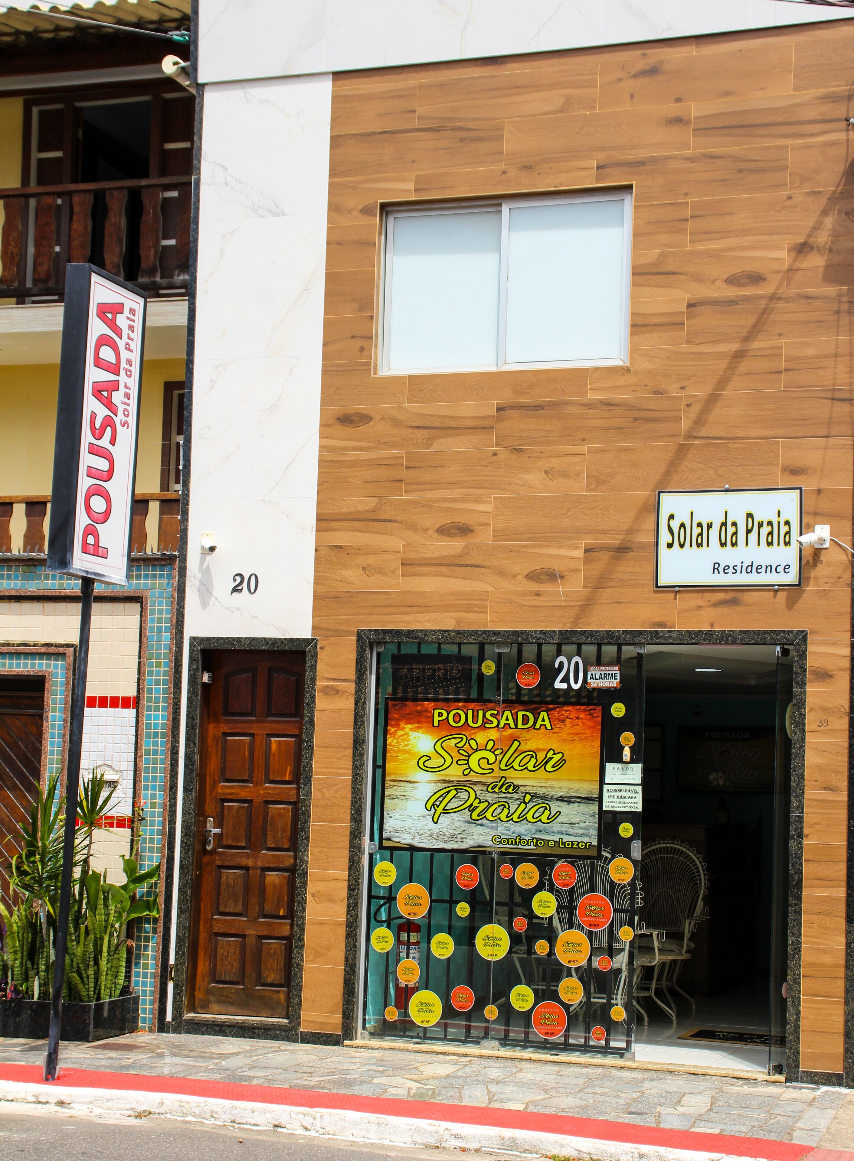 Fachada da propriedade