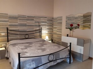 Villa, 2 Bedrooms, Accessible, Patio