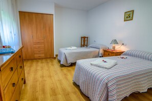 2 bedrooms