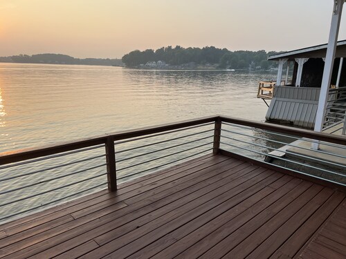 Centrally Located in Heart of Sister Lakes, Michigan