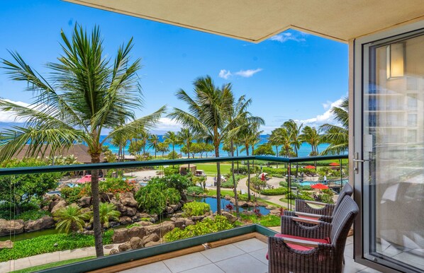 Property grounds - Maui Resort Rentals: Honua Kai Konea 302 – Direct Ocean Front 3BR w/ B.B.Q on Wrap Around Balcony (Lahaina)
