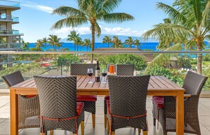 Outdoor dining - Maui Resort Rentals: Honua Kai Konea 302 – Direct Ocean Front 3BR w/ B.B.Q on Wrap Around Balcony (Lahaina)