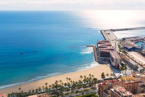 Beach - Modern apartment right in centre of Alicante Spain (Alicante)
