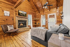 TV connectée, cheminée