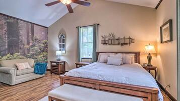 4 bedrooms, desk, iron/ironing board, travel crib