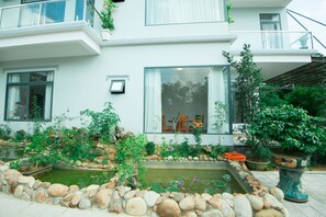 Garden - Panorama Hotel & Coffee (Hue)