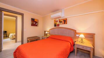 2 Schlafzimmer, Bügeleisen/Bügelbrett, kostenloses WLAN, Bettwäsche