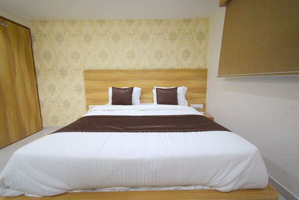 Double Room | Seterika/papan seterika, Wi-fi percuma, cadar katil