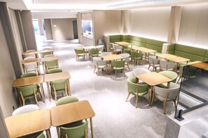 Dining - Ji Hotel (Shanghai)