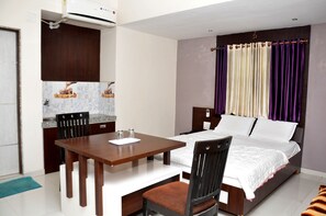 Habitación doble Deluxe | Wifi gratis y ropa de cama