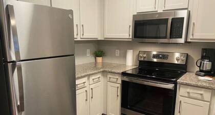 Spacious one bed/ one bath apartment in The Woodlands, TX