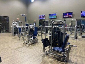 Fitness facility - Spacious one bed/ one bath apartment in The Woodlands, TX (The Woodlands)