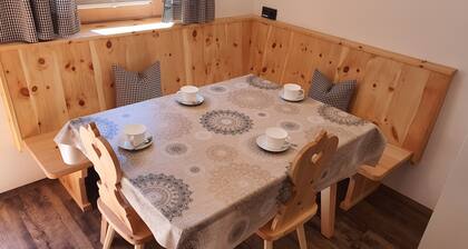 Cozy Angererhof: Near Drei Zinnen - Dolomites Apartment (4P) - ALPINE