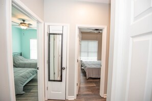 4 bedrooms, desk, iron/ironing board, free WiFi