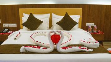 Suite Deluxe | 1 camera, cassaforte in camera, una scrivania, postazione laptop