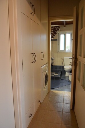 Bathtub - KALAMATA APARTMENT (Καλαματα)