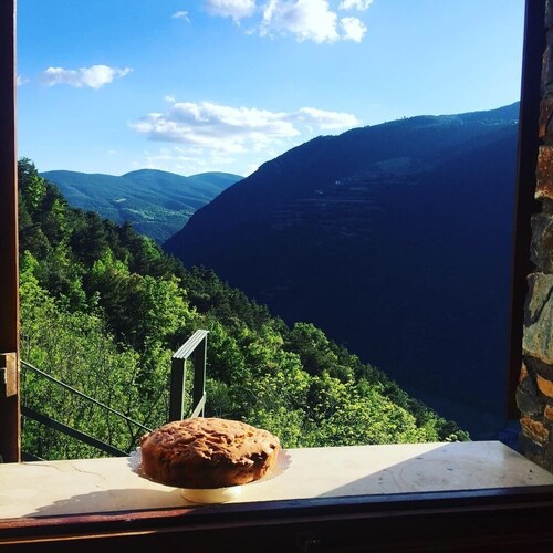 Spacious house (sleeps 7) with incredible view HUT6007971