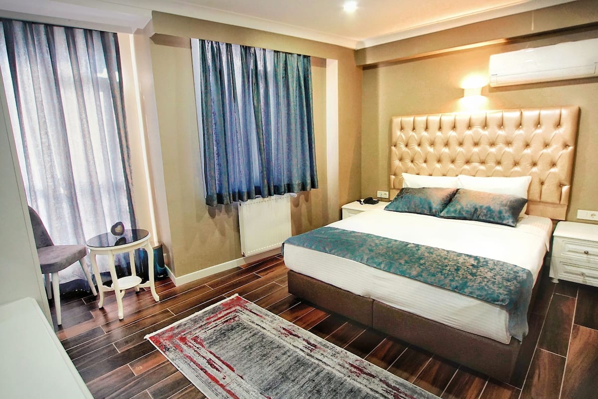 Kamar Double atau Twin Superior | Minibar, brankas, dan dilengkapi dengan perabotan berbeda-beda