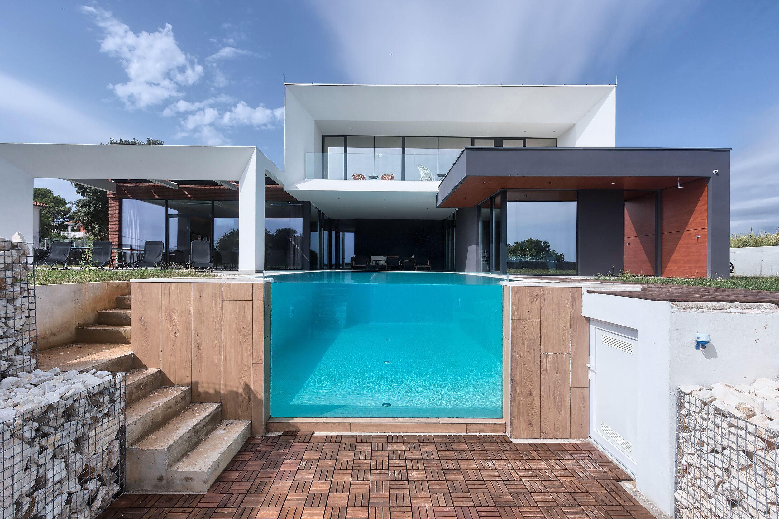 Piscina all'aperto, una piscina riscaldata