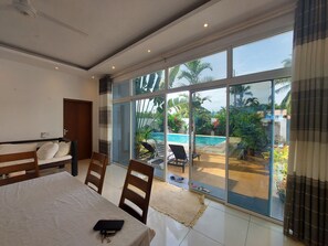 Villa de lujo | 4 dormitorios, tabla de planchar con plancha, wifi gratis y ropa de cama