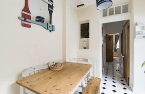 Cottage | Dining
