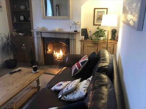 Cottage | Interior