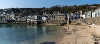 Grade Il Historic Cottage in Mousehole
