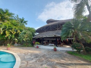 Exterior - Red Lion (Malindi)