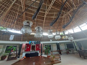 Interior - Red Lion (Malindi)