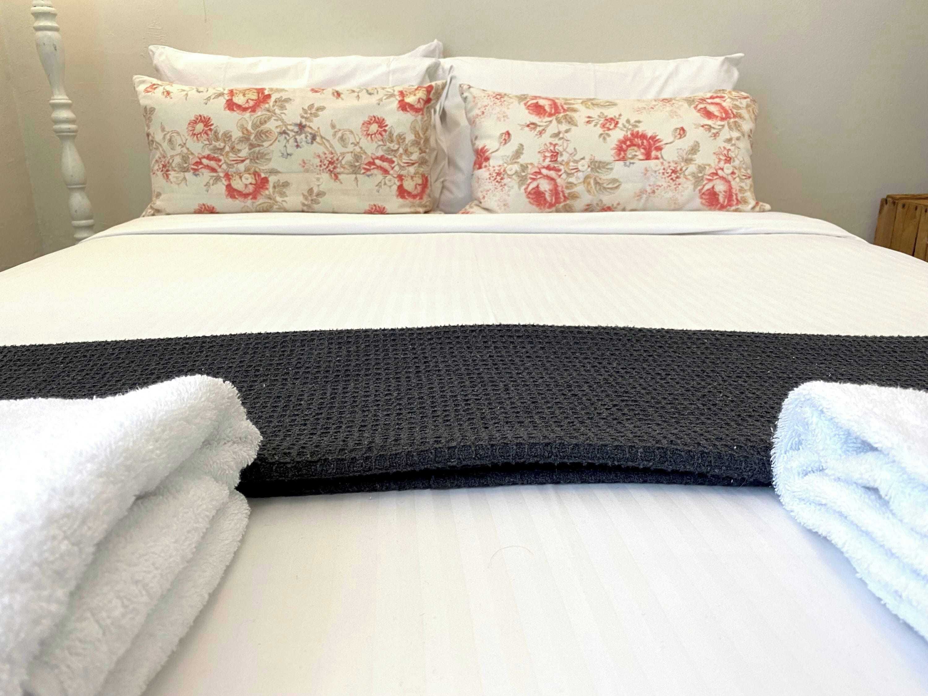 6 bedrooms, iron/ironing board, travel cot, WiFi