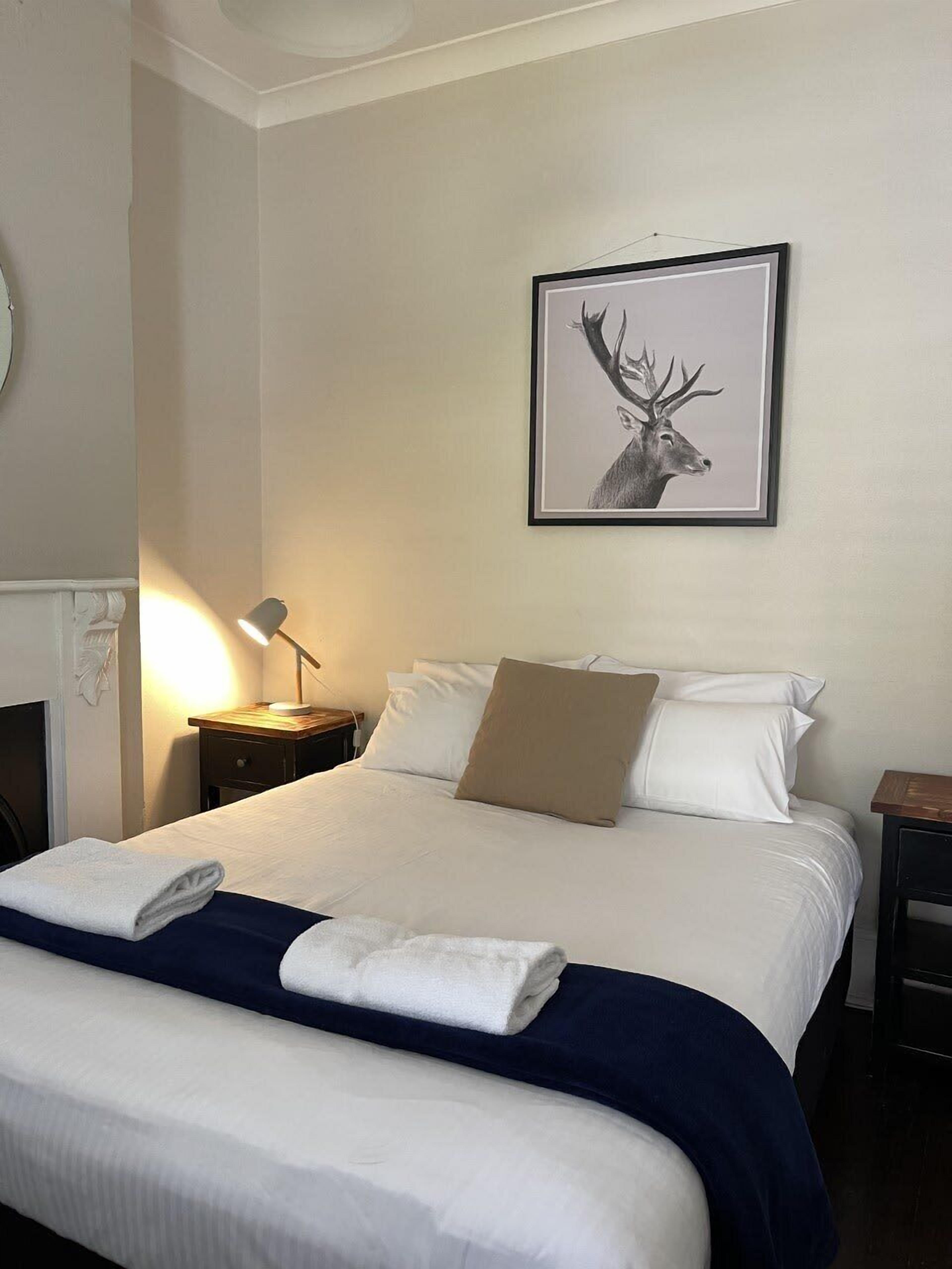 6 bedrooms, iron/ironing board, travel cot, WiFi