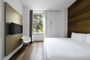 Large 1 Bedroom Apartment with Sofa Bed | Premium bedding, memory foam beds, in-room safe, laptop workspace - Numa Florence Vita (Florence)