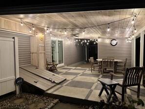 تناول الطعام بالخارج