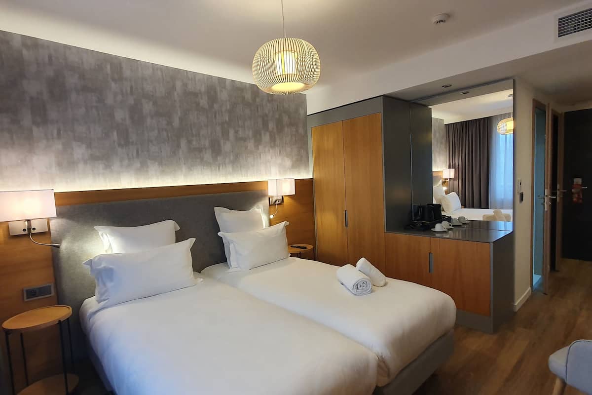 comfort room | 2 bedrooms, premium bedding, minibar, in-room safe