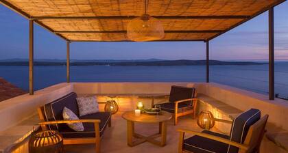 Villa Lapis - 19th century heritage house on Hvar with exceptional views, private pool and Jacuzzi by MyWaycation