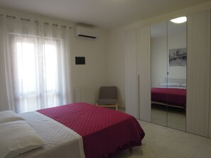 3 bedrooms, iron/ironing board, free WiFi - Casa di RO' (Taranto)