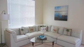 House, 5 Bedrooms | Living area | TV