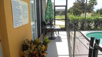 House, 5 Bedrooms | Property grounds