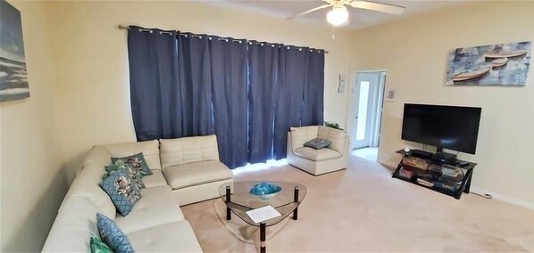 House, 5 Bedrooms | Living area | TV