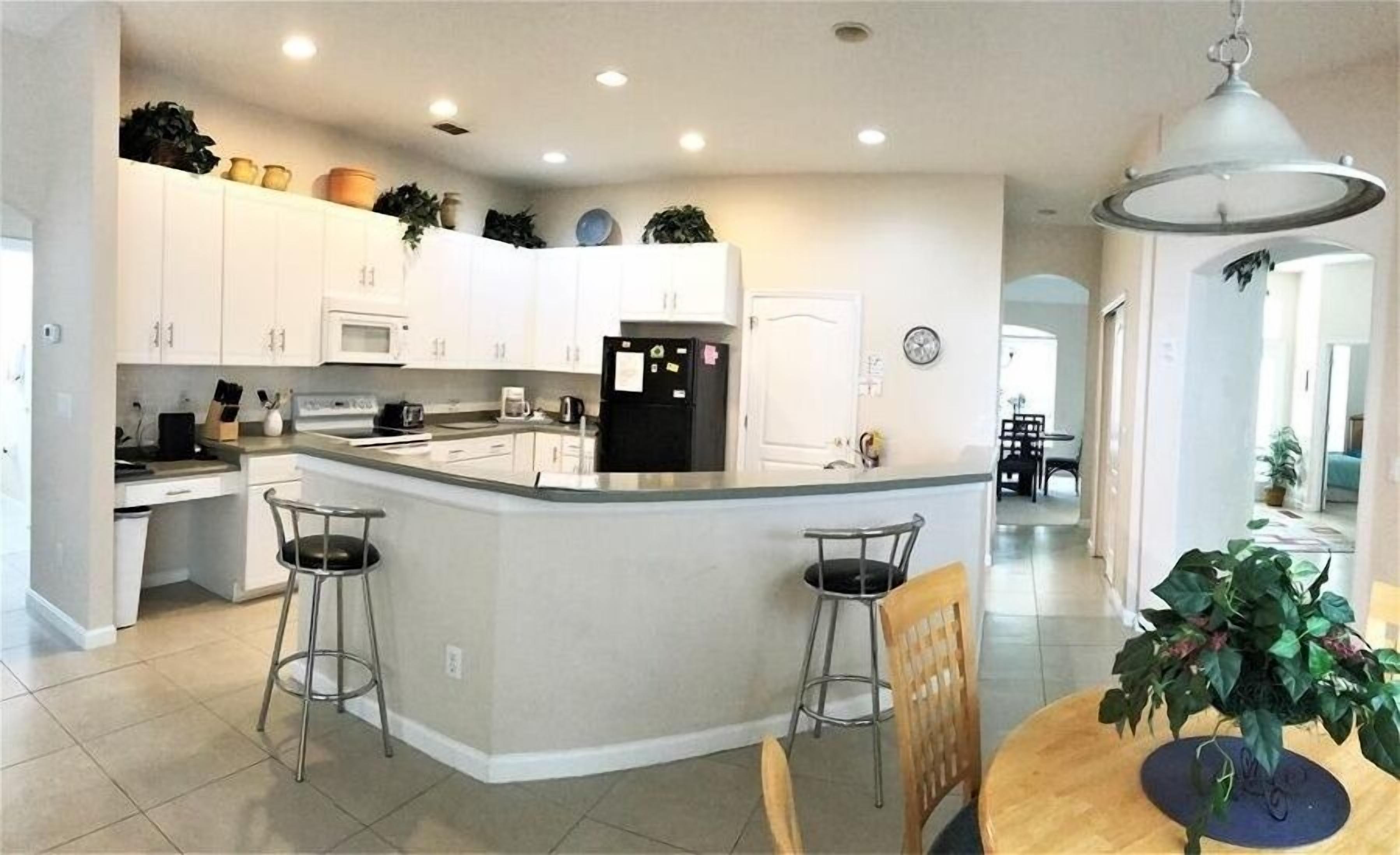 House, 5 Bedrooms | Private kitchen