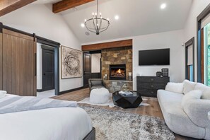 House, 5 Bedrooms | 5 bedrooms, laptop workspace, iron/ironing board, free WiFi - 909 Park Ave 5 Bedroom Home by RedAwning (Park City)