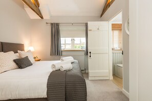 3 Schlafzimmer, Bügeleisen/Bügelbrett, Reisekinderbett, kostenloses WLAN