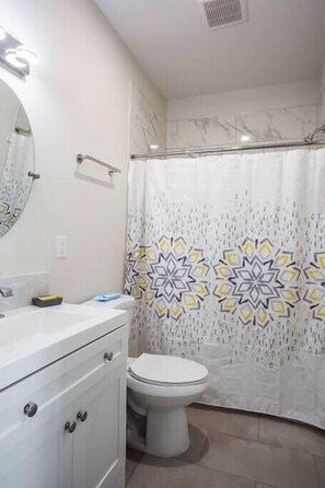 Ducha y secador de pelo