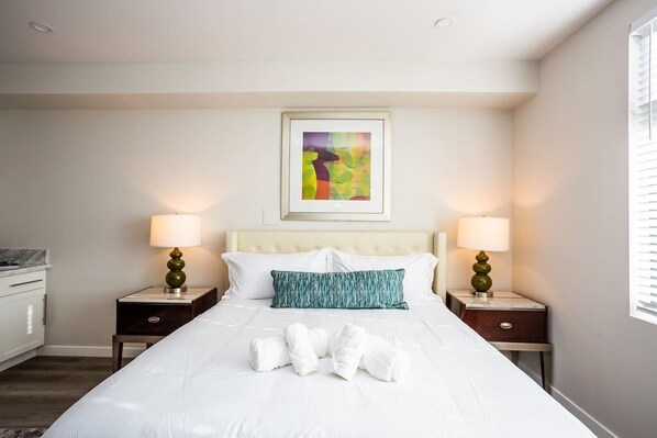 1 chambre, fer et planche à repasser, Wi-Fi, literie fournie