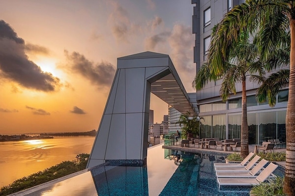 Outdoor pool, sun loungers