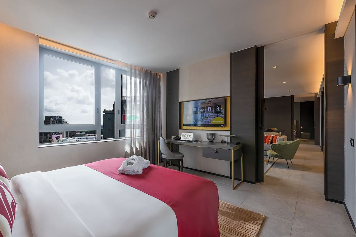 Executive Apartment, City View | 1 bedroom, in-room safe, laptop workspace, soundproofing