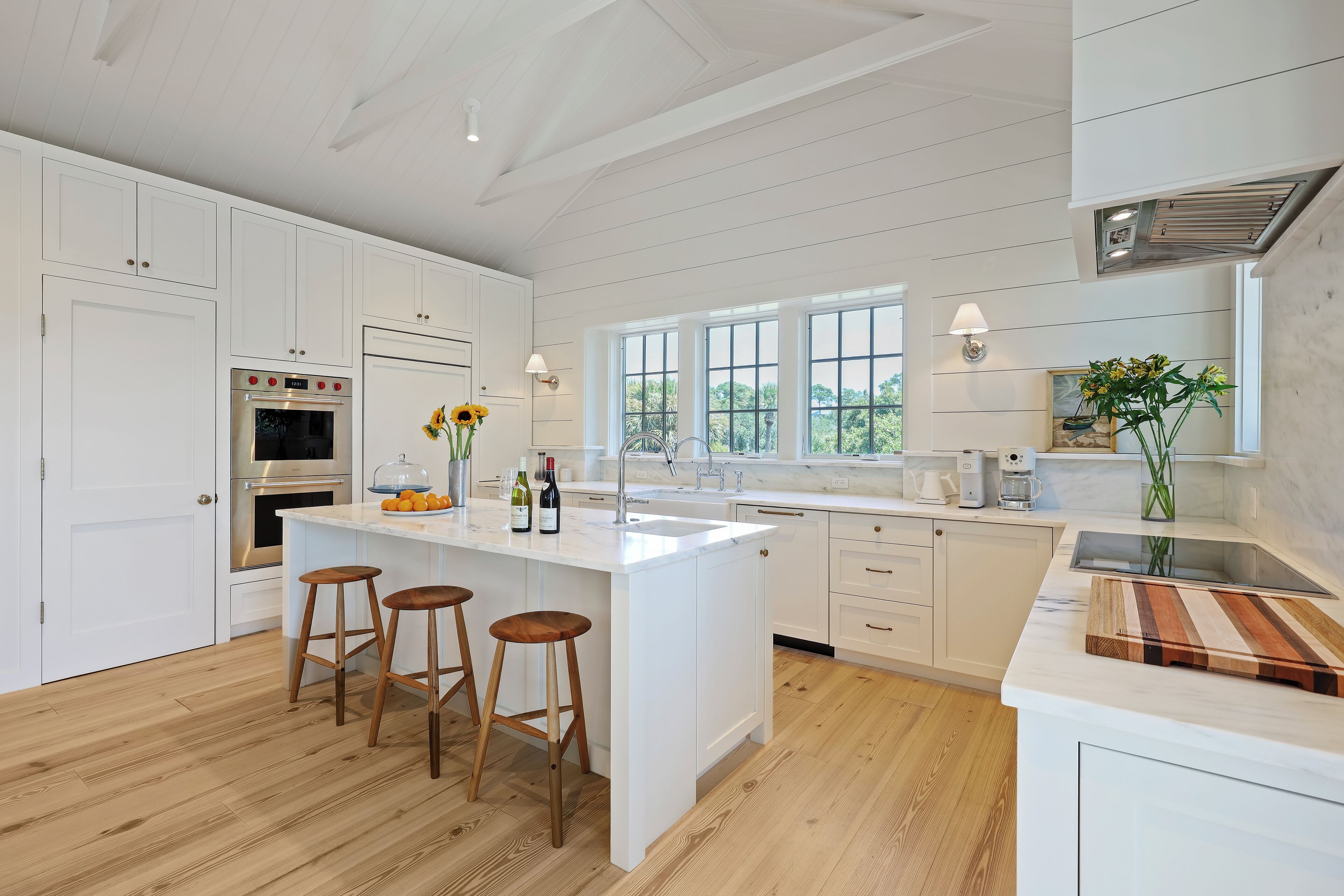 雪櫃、微波爐、焗爐、爐具