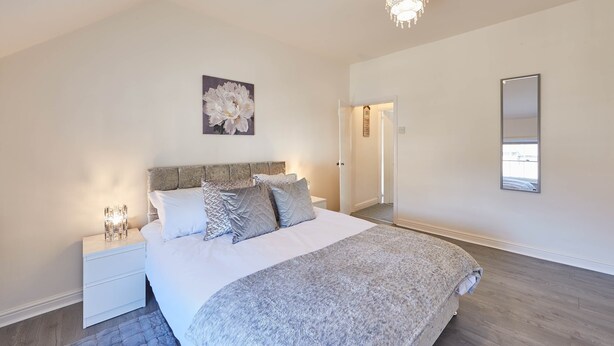 Unclassified image, 1 of 22, button - Ryedale Cottage (Malton)