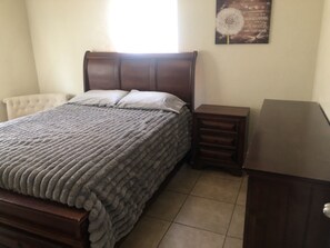 2 makuuhuonetta, ilmainen Wi-Fi, vuodevaatteet