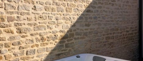 Idromassaggio all'aperto